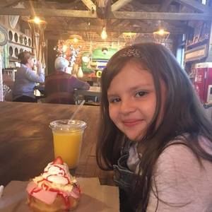 Meet your Posher, Lee